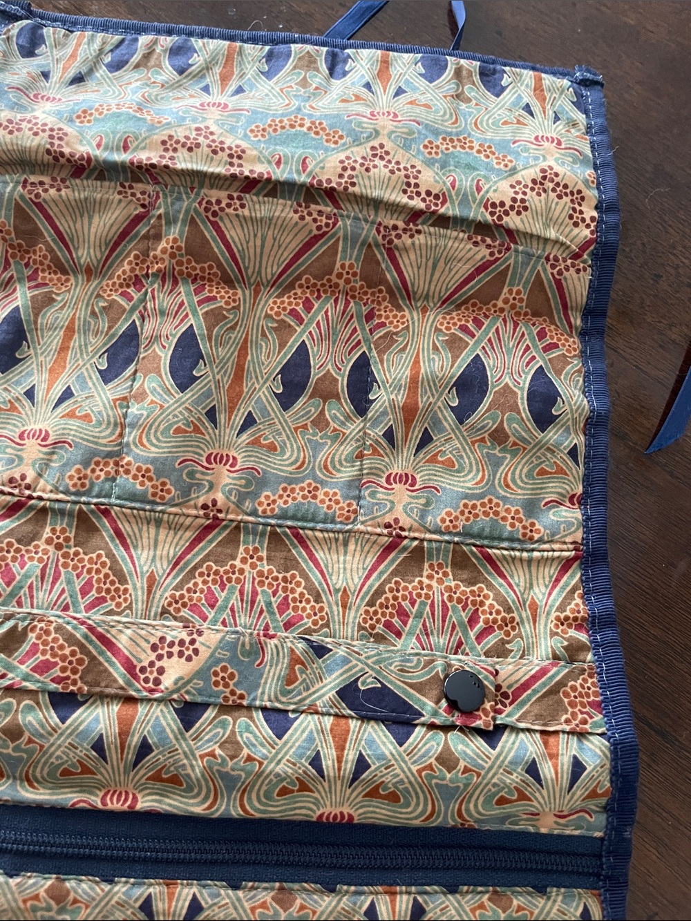 Liberty of London jewelry roll - Picture 7 of 7